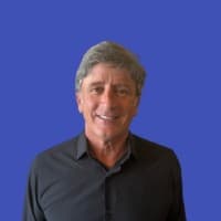 Nicholas Ricciardelli headshot